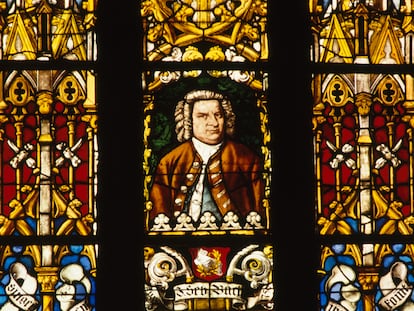 Retrato de Johann Sebastian Bach en una vidriera de la Iglesia de Santo Tomás de Leipzig (Alemania).