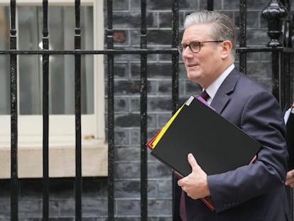 Keir Starmer, este miércoles, abandona su residencia de Downing Street