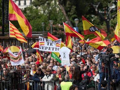 Manifestación organizada por la Plataforma por la España Constitucional este sábado en la Plaza de Colón de Madrid.