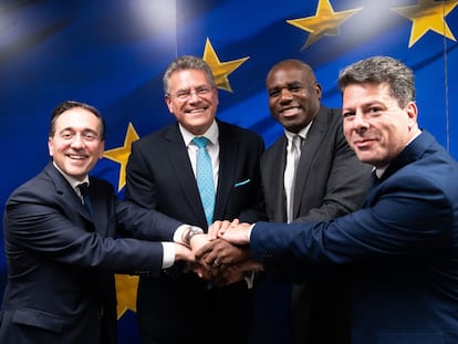 José Manuel Albares, Maros Sefcovic, David Lammy y Fabian Picardo celebran el acuerdo este miércoles en Bruselas.