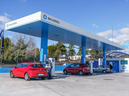 Gasolinera Ballenoil, compañía comprada por Moeve en 2023.