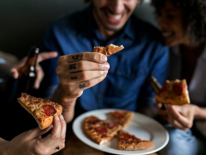 La mala alimentación puede ser un factor que explique la aparición más temprana del cáncer.