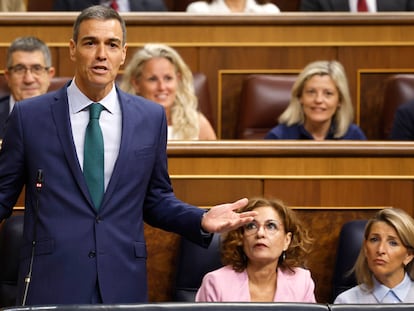 Dvd 1270 (11-06-25). El presidente del Gobierno, Pedro Sánchez, a su llegada al Congreso.