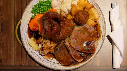 Un 'Sunday roast' en The Halfway House de Benidorm.