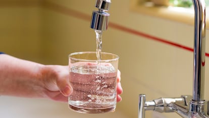 Agua disolvente universal