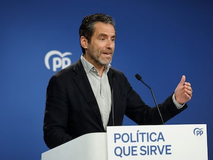 El portavoz del Partido Popular, Borja Sémper, ofrece una rueda de prensa después de la reunión del comité de dirección de su formación, este lunes en Madrid.