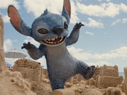 Stitch, en una imagen de la nueva película 'Lilo y Stitch'.