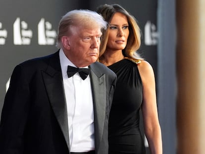 Donald Trump y la primera dama, Melania Trump, este miércoles al llegar al estreno del musical 'Los Miserables' en el Kennedy Center.