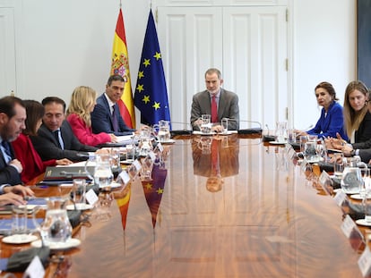 Reunión del Consejo de Seguridad Nacional en la Moncloa presidida por Felipe VI.