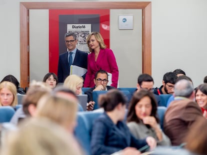 Pilar Alegría y Félix Bolaños, durante la rueda de prensa posterior al Consejo de Ministros, este martes en Madrid.