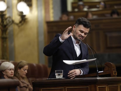 El portavoz de ERC, Gabriel Rufián, en el pleno del Congreso, el pasado día 20. 
